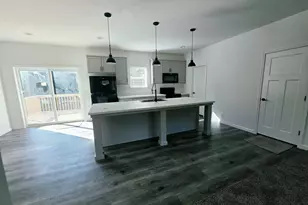 20165 Hubbard St, Battle Creek, MI 49017 - Photo 5