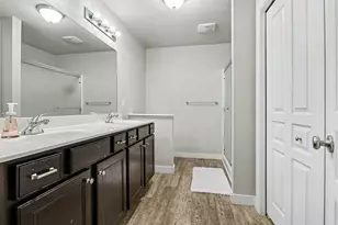 1318 Ashton Woods Ct, Portage, MI 49024 - Photo 19