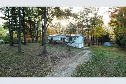 1236 E Tamarack Road, Edmore, MI 48829 - Photo 31