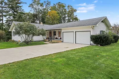 111 Lakeview Terrace, Paw Paw, MI 49079 - Photo 1