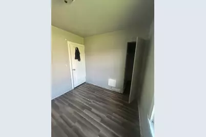 7557 Miller Street, Detroit, MI 48213 - Photo 9