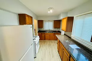 415 Martin Luther King Jr Blvd Blvd N, Pontiac, MI 48340 - Photo 5