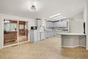 8855 Schultz St, Montague, MI 49437 - Photo 7