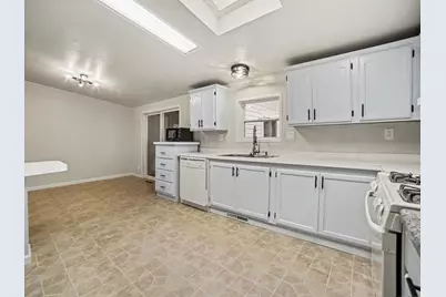 8855 Schultz Street, Montague, MI 49437 - Photo 11