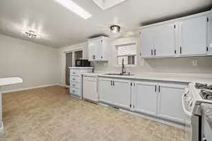 8855 Schultz St, Montague, MI 49437 - Photo 11