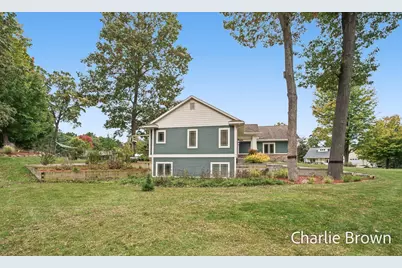 8586 Judson Lane, Montague, MI 49437 - Photo 5