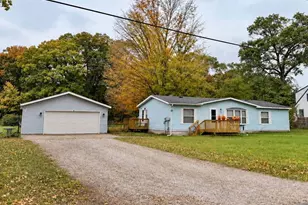 1105 Parkway St, Muskegon, MI 49442 - Photo 1