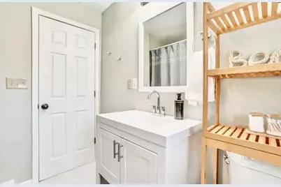 4328 Fikes Road, Benton Harbor, MI 49022 - Photo 13