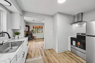 422 Wellington Ave, Battle Creek, MI 49037 - Photo 9