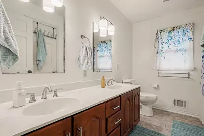 945 W Wellington Court, Muskegon, MI 49441 - Photo 17