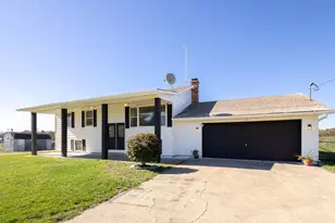 12390 S 42nd St, Vicksburg, MI 49097 - Photo 1