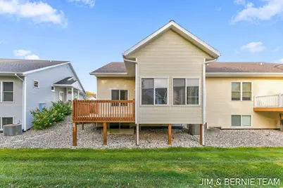 1074 Barrington NW #84, Grand Rapids, MI 49534 - Photo 37