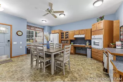 1074 Barrington NW #84, Grand Rapids, MI 49534 - Photo 5