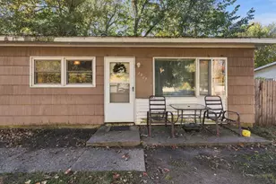 2905 Fielding Dr, Lansing, MI 48911 - Photo 3