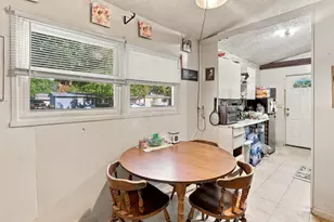 2905 Fielding Dr, Lansing, MI 48911 - Photo 9