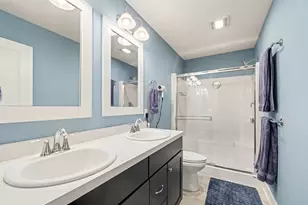 8907 Barrington Ln, Jenison, MI 49428 - Photo 7