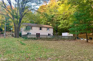 5889 Barnhart Rd, Ludington, MI 49431 - Photo 5