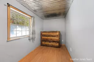 531 Lake Dr, Six Lakes, MI 48886 - Photo 15