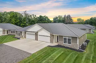 245 Auseon Ct, Hillsdale, MI 49242 - Photo 39