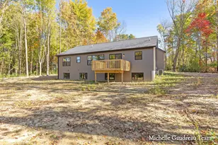6381 Wood School Rd, Freeport, MI 49325 - Photo 47
