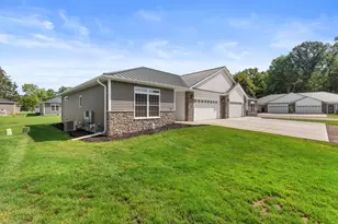 243 Auseon Ct, Hillsdale, MI 49242 - Photo 27