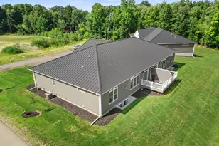 243 Auseon Ct, Hillsdale, MI 49242 - Photo 37