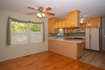 584 Morningside Drive, Battle Creek, MI 49015 - Photo 9