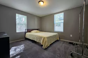 38 Mead St, Hillsdale, MI 49242 - Photo 17