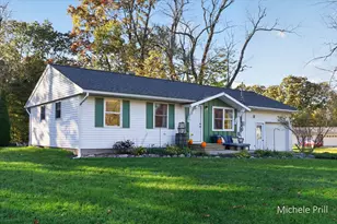 2110 Maple Ln, Hastings, MI 49058 - Photo 3