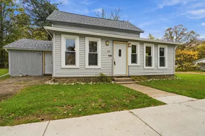 558 Academy Street, Allegan, MI 49010 - Photo 1