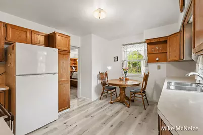 16182 Lincoln Street, Grand Haven, MI 49417 - Photo 11