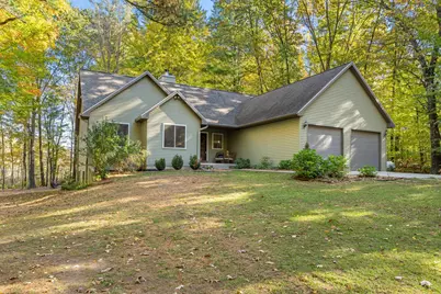 10154 Connelley Avenue NE, Greenville, MI 48838 - Photo 3
