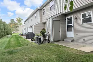 8034 Wimbledon Dr, Portage, MI 49024 - Photo 9