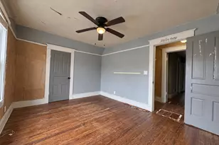 105 W 3rd St, Buchanan, MI 49107 - Photo 29