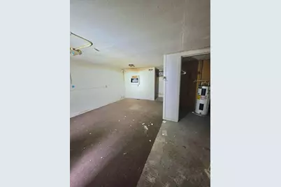 1069 E Main Street, Benton Harbor, MI 49022 - Photo 33