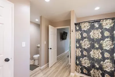 26370 S Shore Drive, Mendon, MI 49072 - Photo 9