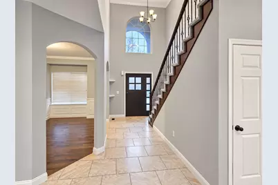 5675 Gregory Drive, Shelby Twp, MI 48317 - Photo 9