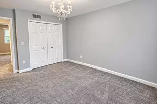 5675 Gregory Dr, Shelby Twp, MI 48317 - Photo 11