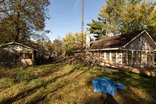 211 Oak St, Battle Creek, MI 49037 - Photo 3