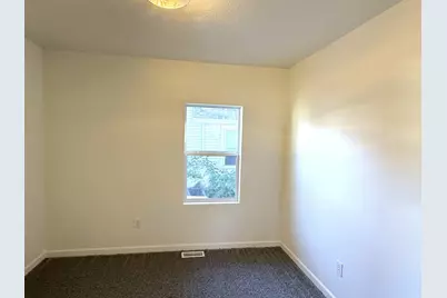 227 E Prospect Street, Jackson, MI 49203 - Photo 5