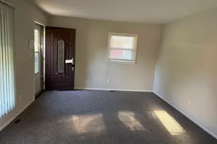20449 Hunt Club Dr, Harper Woods, MI 48225 - Photo 3
