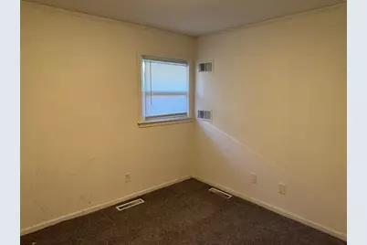 20449 Hunt Club Drive, Harper Woods, MI 48225 - Photo 11
