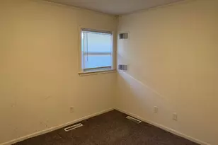 20449 Hunt Club Dr, Harper Woods, MI 48225 - Photo 11