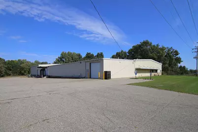 2450 W Columbia Avenue W, Battle Creek, MI 49015 - Photo 1