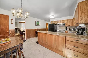 16477 Lakeshore Rd, Union Pier, MI 49129 - Photo 9