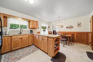 16477 Lakeshore Rd, Union Pier, MI 49129 - Photo 5