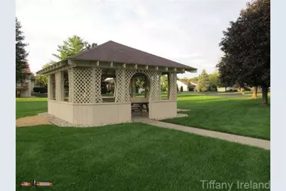 2750 Stonebluff Drive SW, Wyoming, MI 49519 - Photo 5