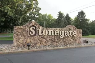 2750 Stonebluff Dr SW, Wyoming, MI 49519 - Photo 3