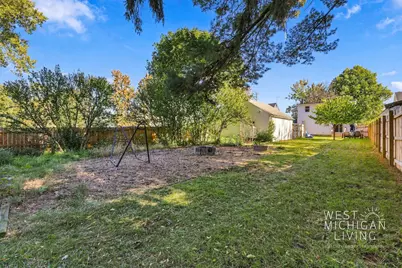 1915 Blandford Avenue SW, Wyoming, MI 49519 - Photo 39