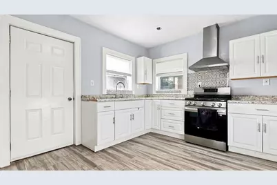 709 S Mitchell Street, Cadillac, MI 49601 - Photo 11